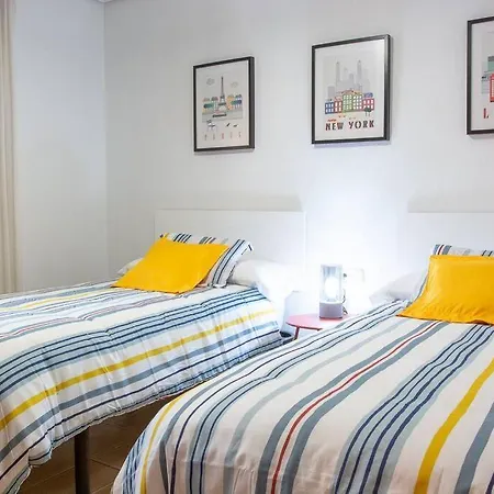 Costa Blanca, Privada 12 Personas Y Cerca Playa Muchavista Vakantiehuis